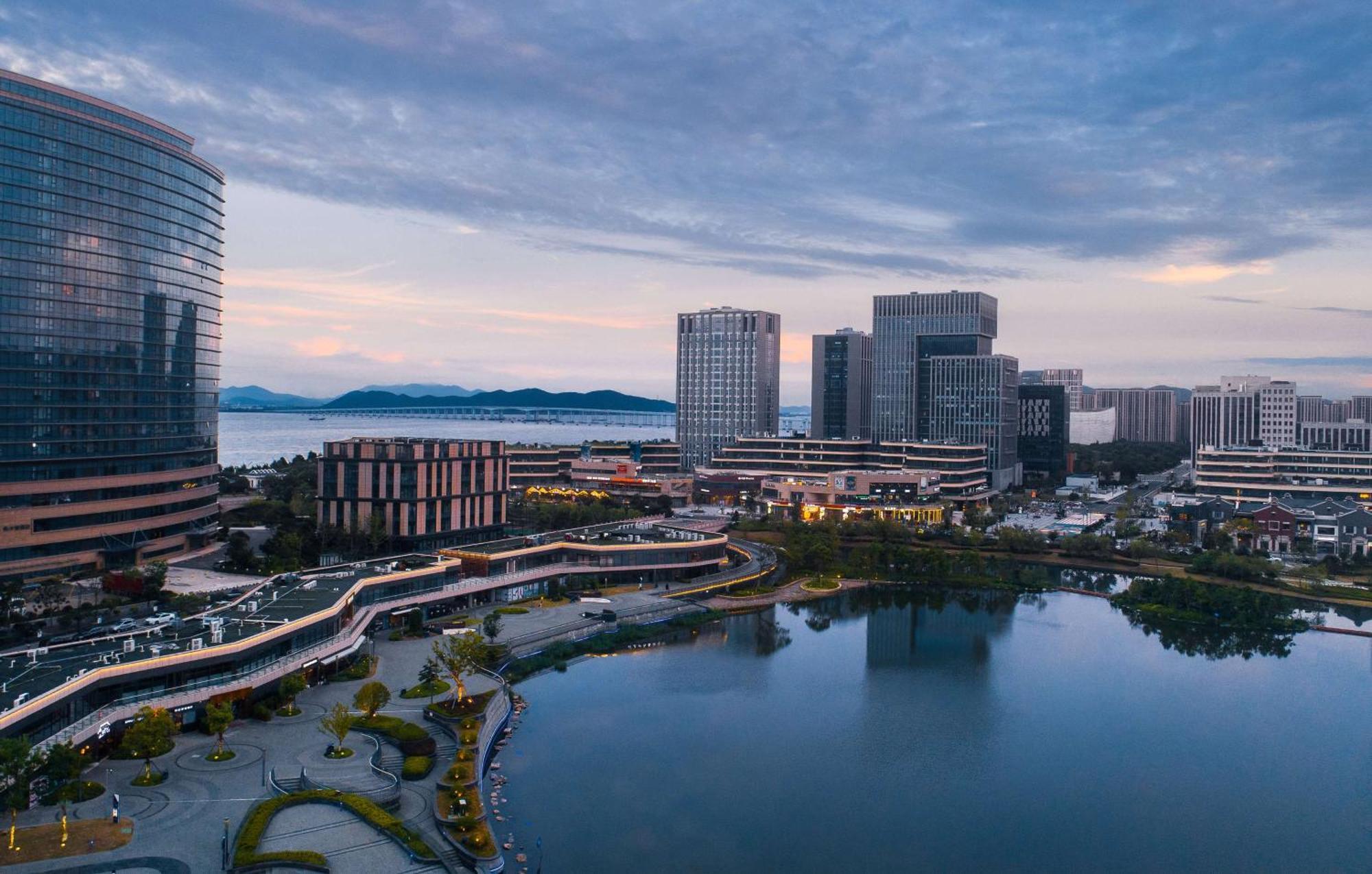 Hilton Zhoushan Bagian luar foto